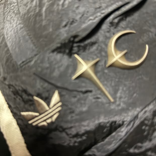 떠그 아디다스 우븐 트랙 팬츠