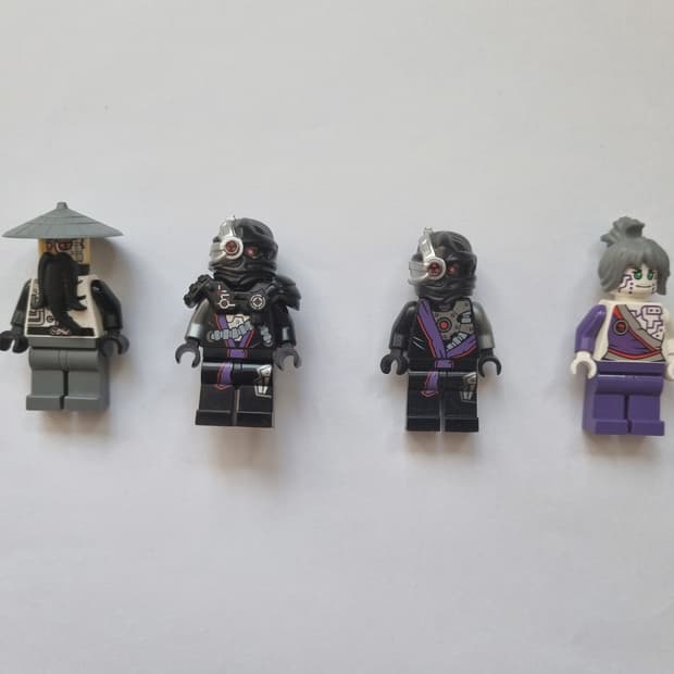 레고 사악한 우, 닌드로이드, 픽셀 피규어