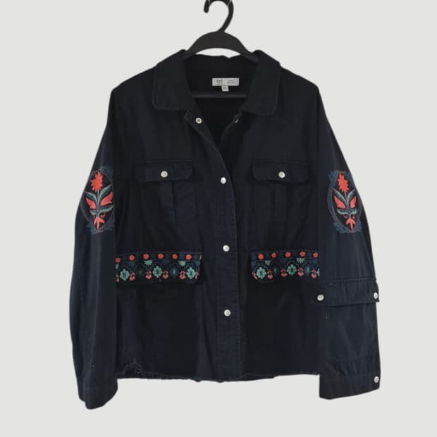 자라 TRF 여자 자수 자켓