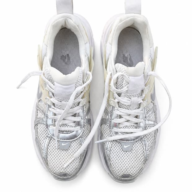 나이키 테크 헤라 화이트 실버 250