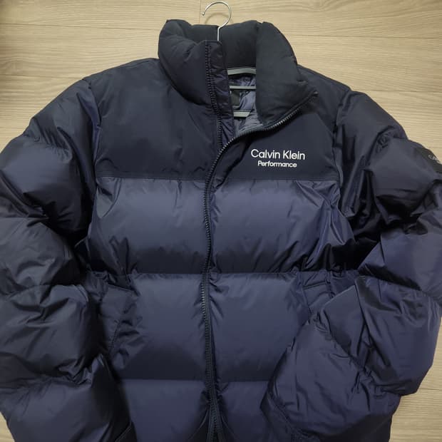 캘빈클라인 유니 덕다운