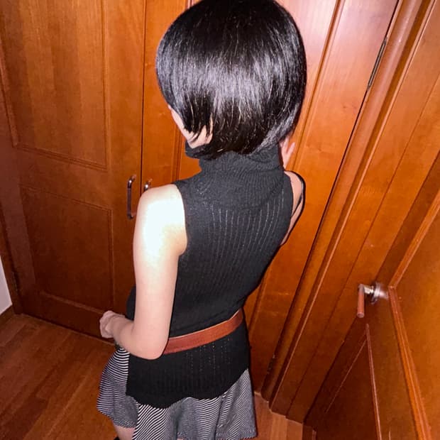 Unbalace Tutleneck Vest