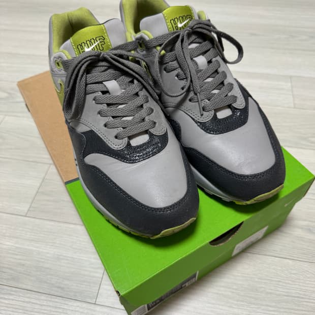 나이키 허프 에어맥스1 270