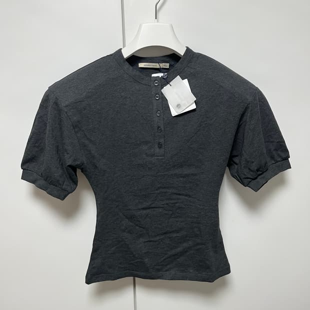 [S]팔로마울 Renfo 숏 슬리브리스 탑