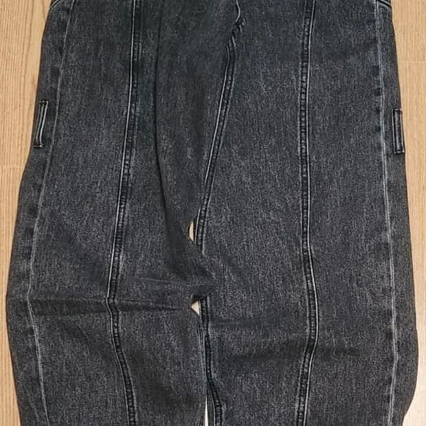 (애드오프)
MUTATION STRAP WASHED DENIM PANTS