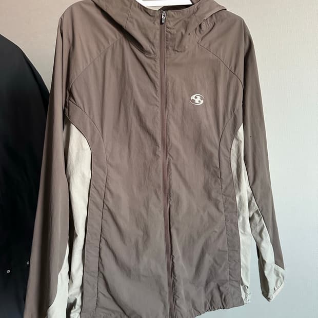 산산기어  2사이즈 바람막이