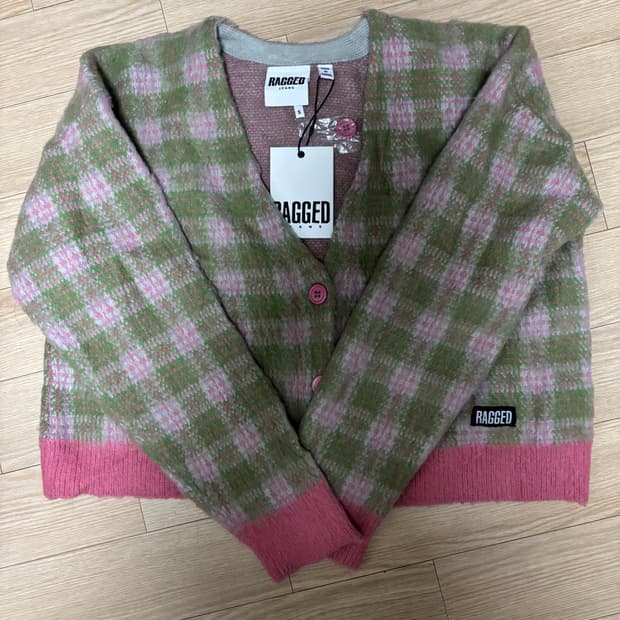The Ragged Priest 가디건