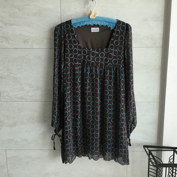 circle square neck dress
