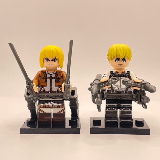 진격의 거인 피규어 2종