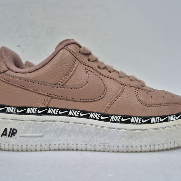 나이키 에어포스 235