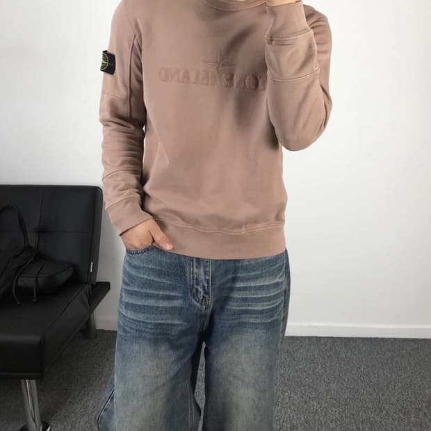 스톤아일랜드 정품 와펜 맨투맨 벽돌색