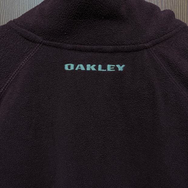 OAKLEY half zip up 버건디