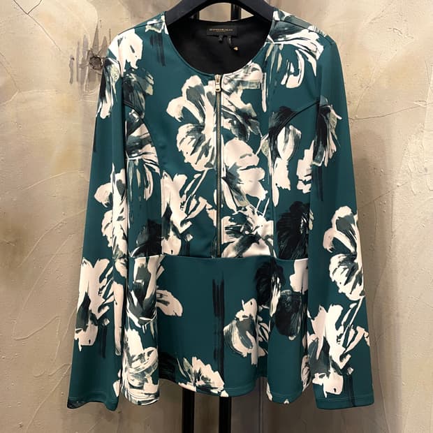 Donny Karan 자켓 블라우스  55~날씬 66