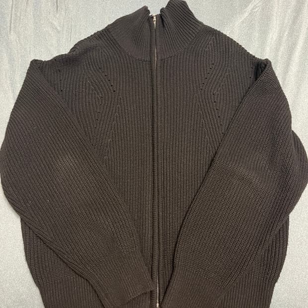 토니웩 집업니트 판매합니다