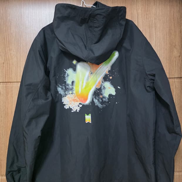 [미사용] BTS 공식 굿즈 바람막이 자켓 L