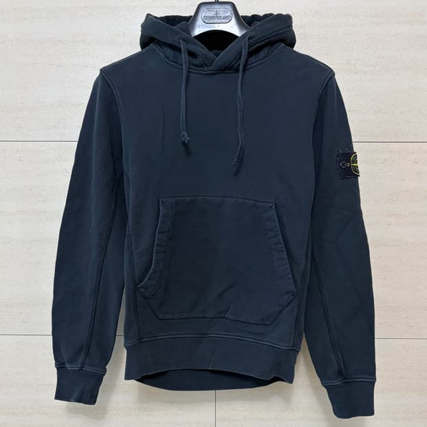 스톤아일랜드 후드 블랙