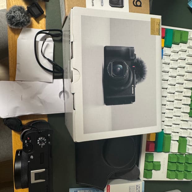 캐논 파워샷 V1 카메라 풀박스 팝니다(악세사리 풀구성)