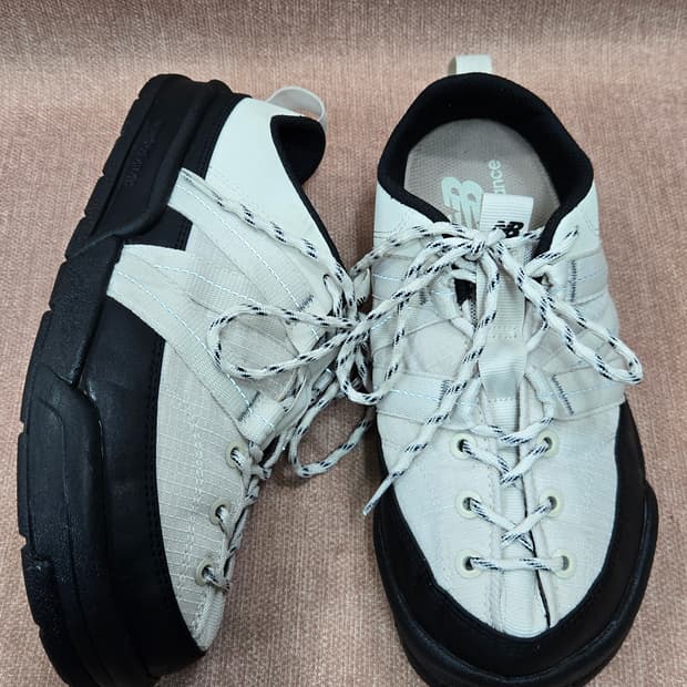 뉴발란스260- US8  블로퍼 운동화 아이보리 스니커즈