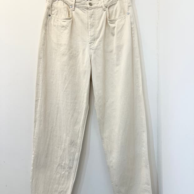 32) 코스 테이퍼드 핏 하이 라이즈 오트밀 코튼 팬츠