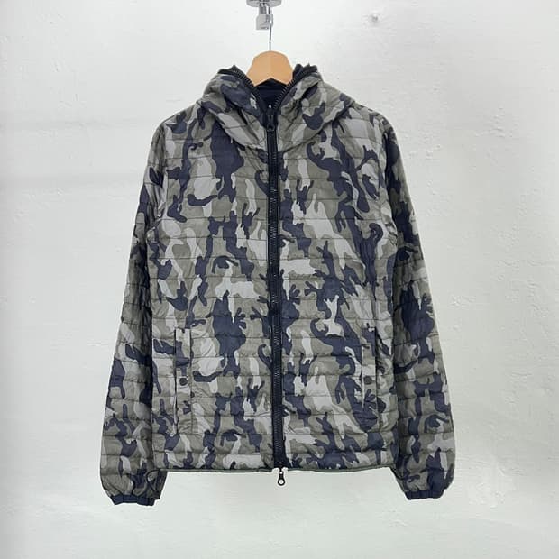 듀베티카 리버시블 카모 플라주 라이트 웨이 풀집업 구스 다운 자켓