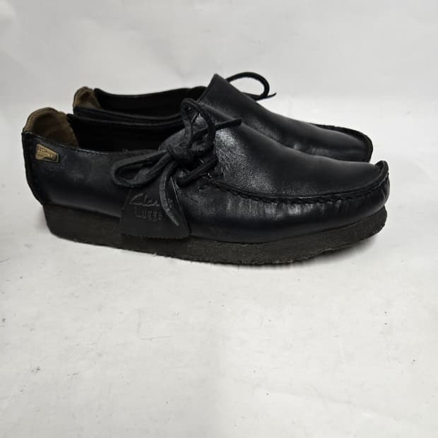 클락스 왈라비 블랙 UK5D