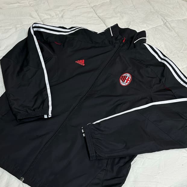 아디다스 AC밀란 바람막이 라지
