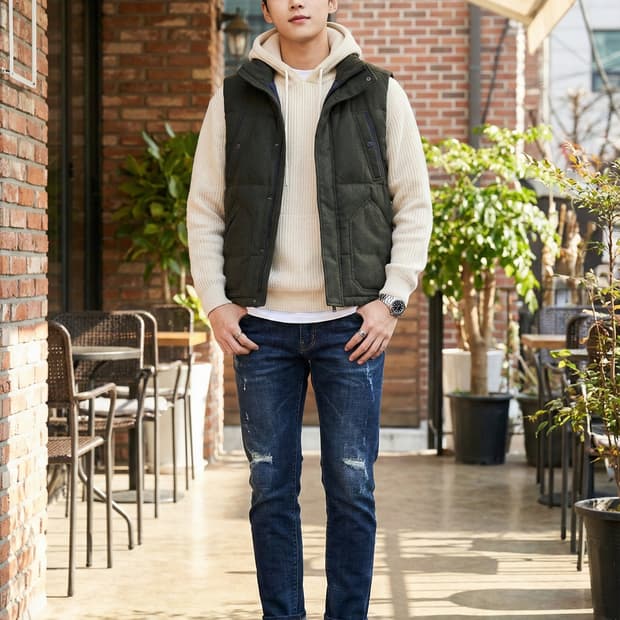 에비수 카키색 패딩 조끼 베스트_105