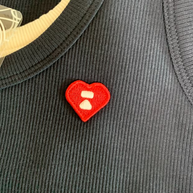 베이프 S 에이피 라인 하트 배찌 탱크탑 나시티