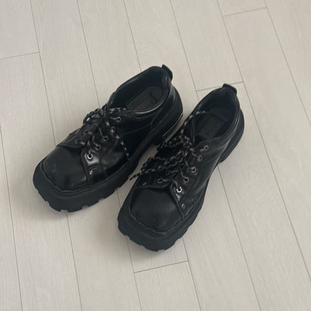 Eytys 디트로이트 블랙 스퀘어 로퍼 부츠