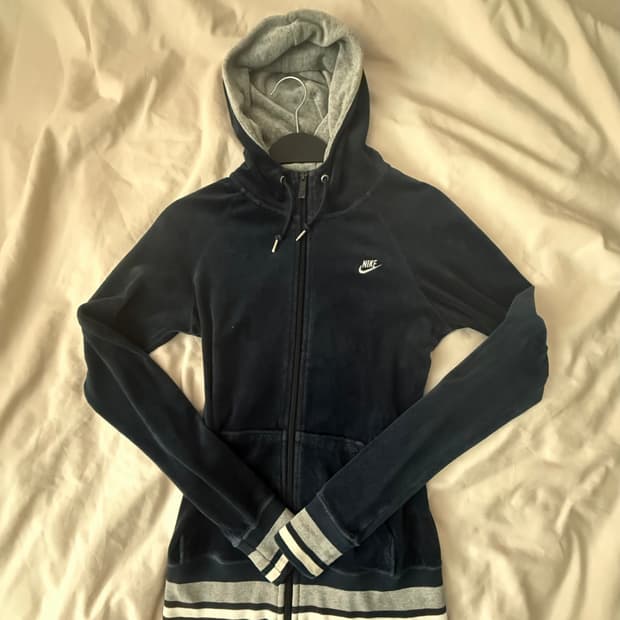 나이키 벨벳 후드집업 M
