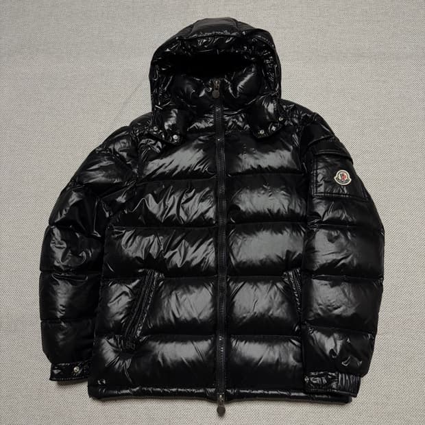 몽클레어 마야 유광 패딩자켓