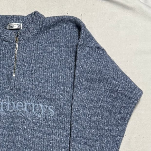 버버리 스카이블루 하프 집업 울 니트