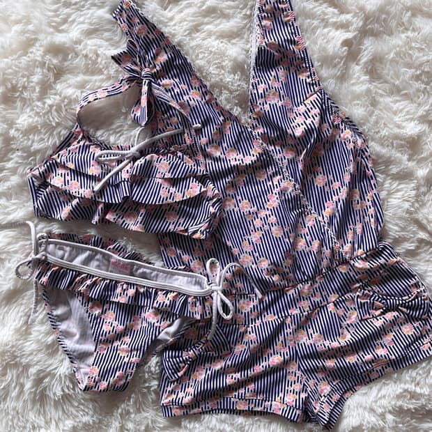 (초희귀) 리즈리사 쓰리피스 수영복 세트 프릴 롬퍼 비키니 스윔수트