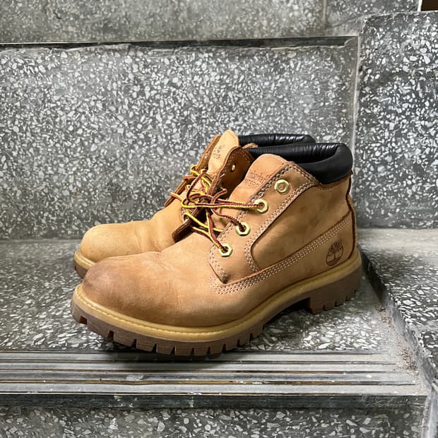 팀버랜드 워터프루프 추카 부츠 위트 누벅
