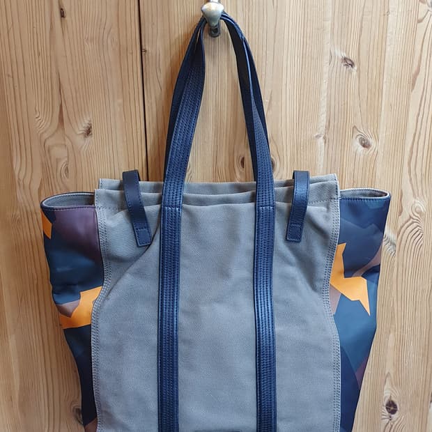 캘빈클라인 럭스 캔버스백