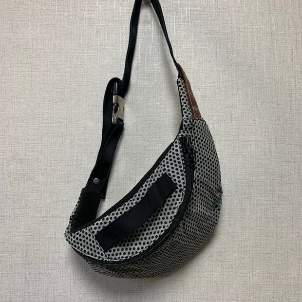 언더커버 웨이스트백