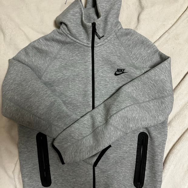 나이키 테크플리스