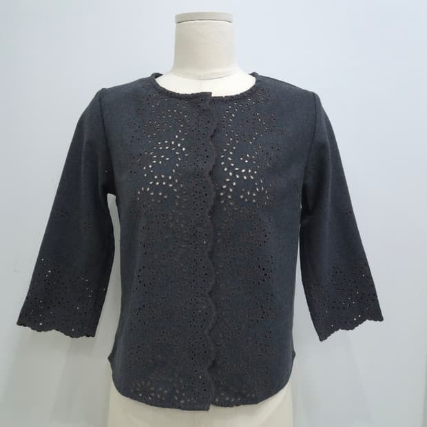 JOURNAL STANDARD 울 100 차콜그레이 펀칭 셔츠 가디건