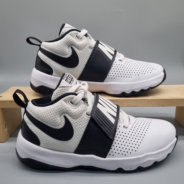 나이키 팀허슬 d8 운동화240