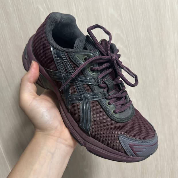 240) 아식스 젤 1130 딥마스