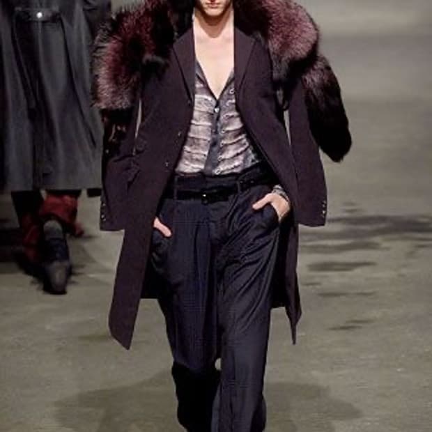 Alexander McQueen Fall 2006 Runway Look