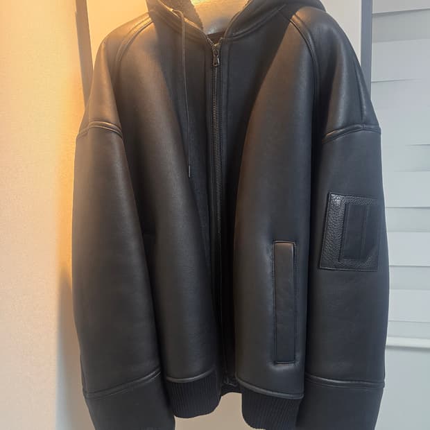 준지/24fw후드무스탕/50