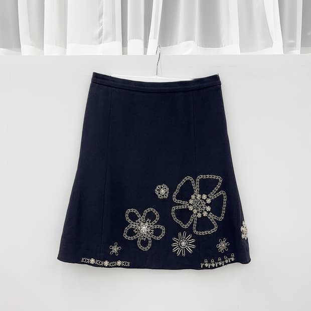 moschino 금속 장식 미디 스커트