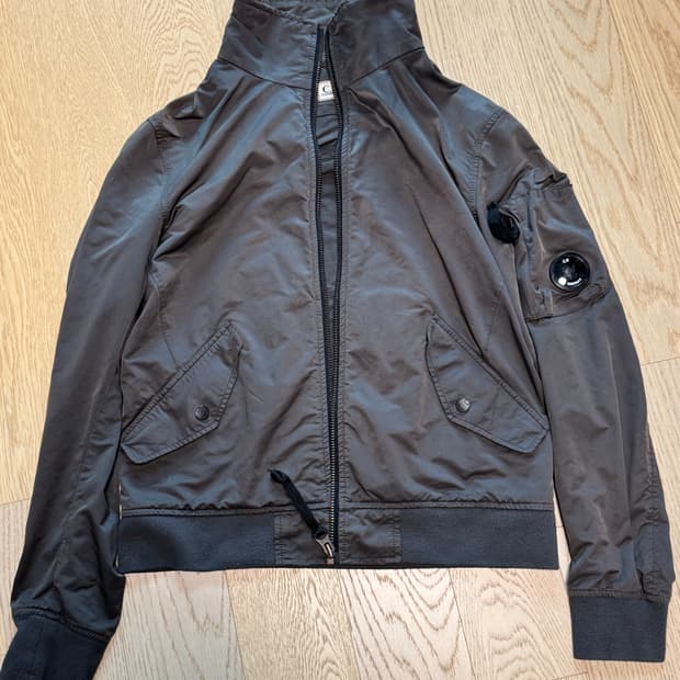 [95] CP컴퍼니 하이넥 자켓