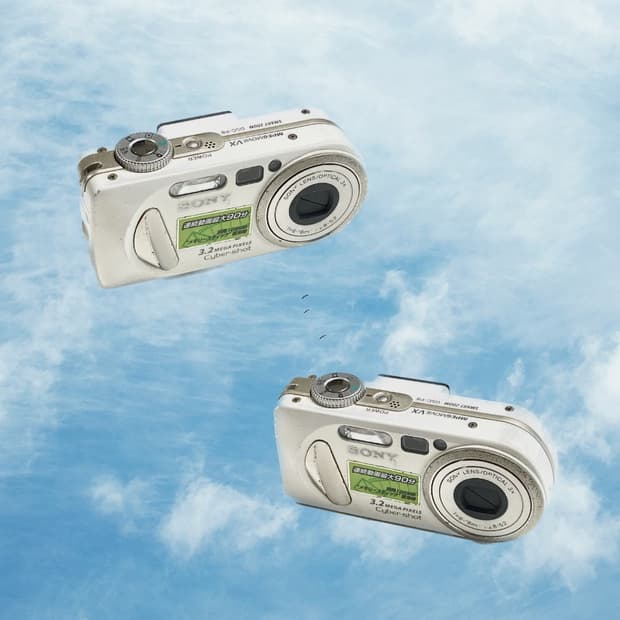 Sony Cyber-shot DSC-P8 디카 캠코더