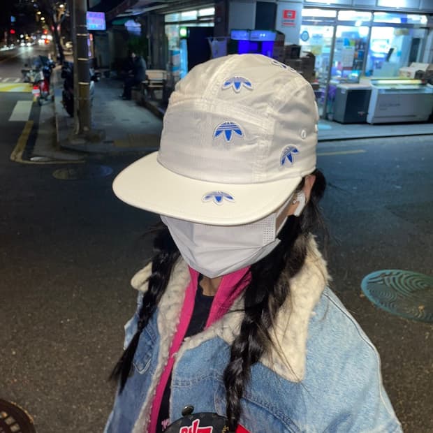 알렉산더왕 아디다스 콜라보 헌팅캡