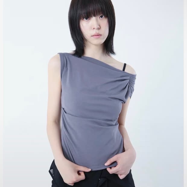 미세키서울 slanted sleeveless