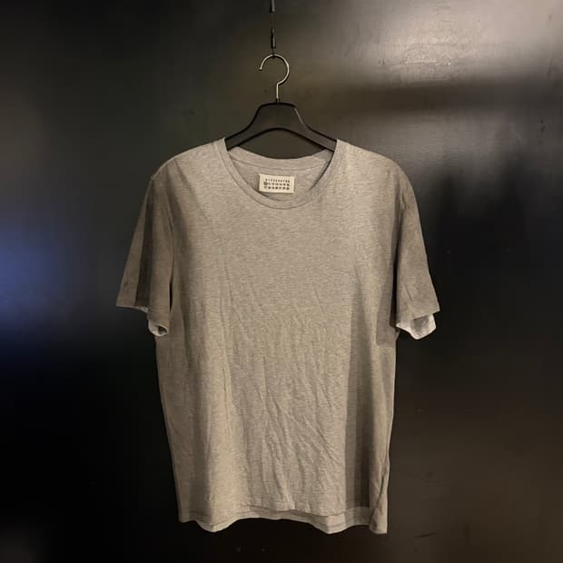 메종 마르지엘라 그라데이션 그레이 반팔티