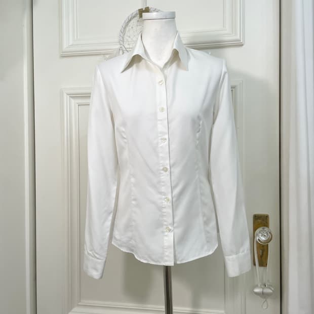 white basic line shirt(size-7)