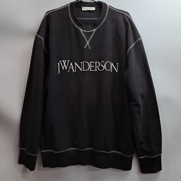 (M) JWANDERSON 제이더블유엔더슨 스티치 맨투맨 5.9